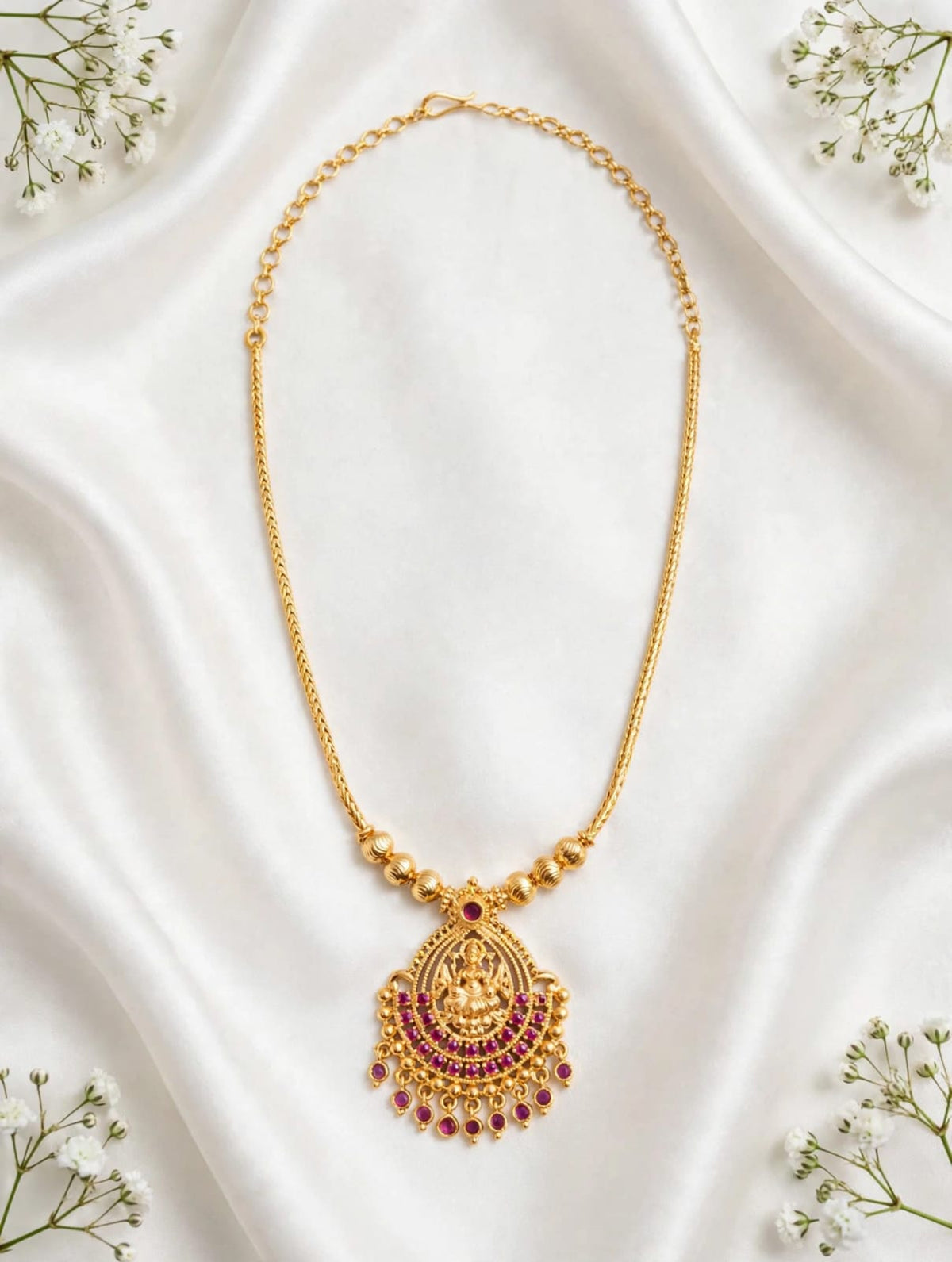 Gold plated Necklace.