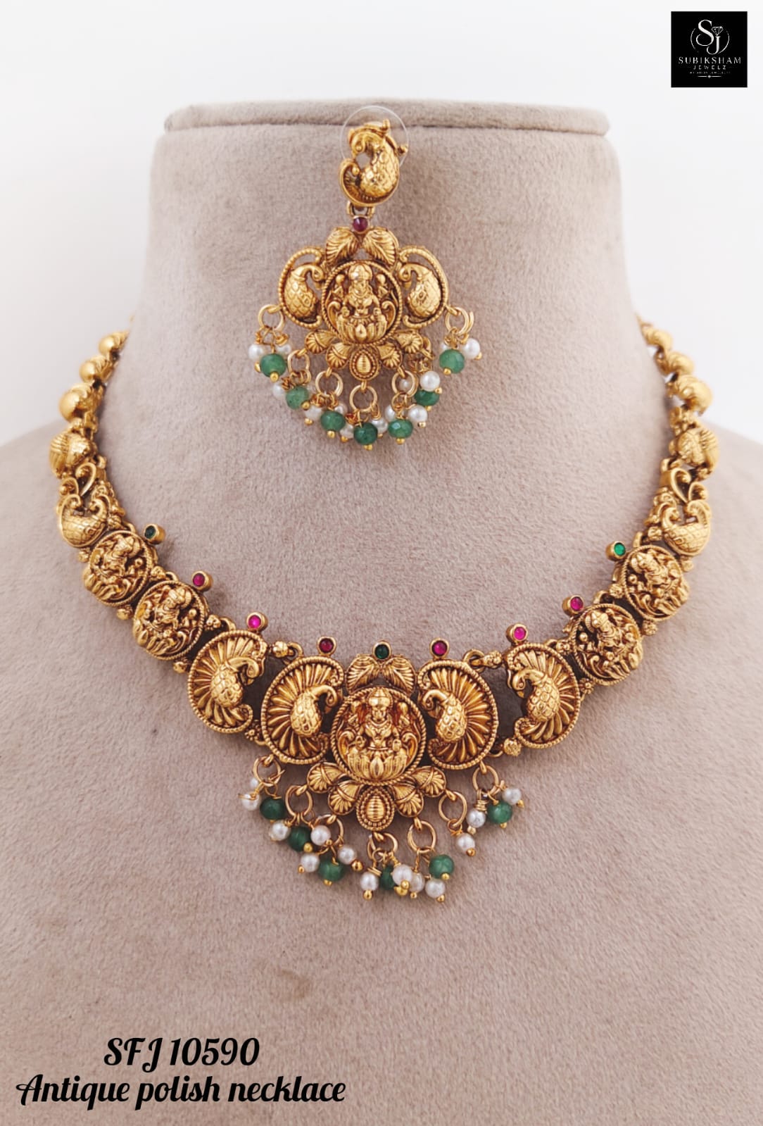 Antic necklace.