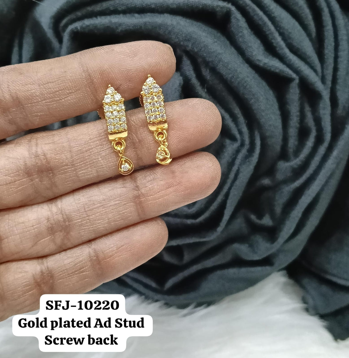 Gold plated AD stud.