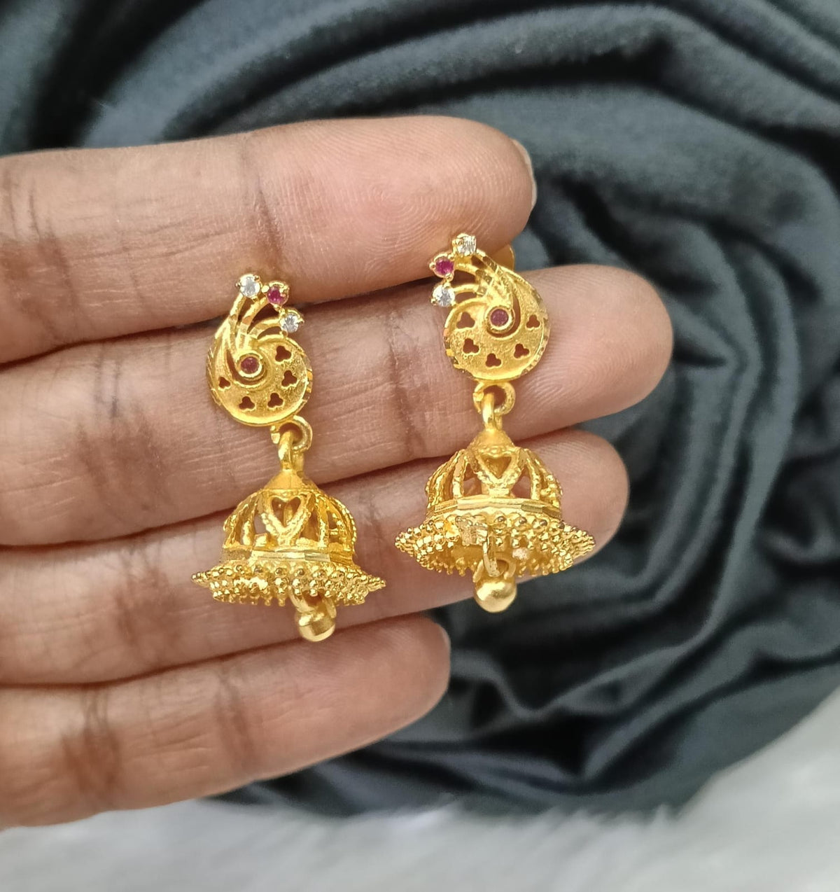Gold plated jumukka.