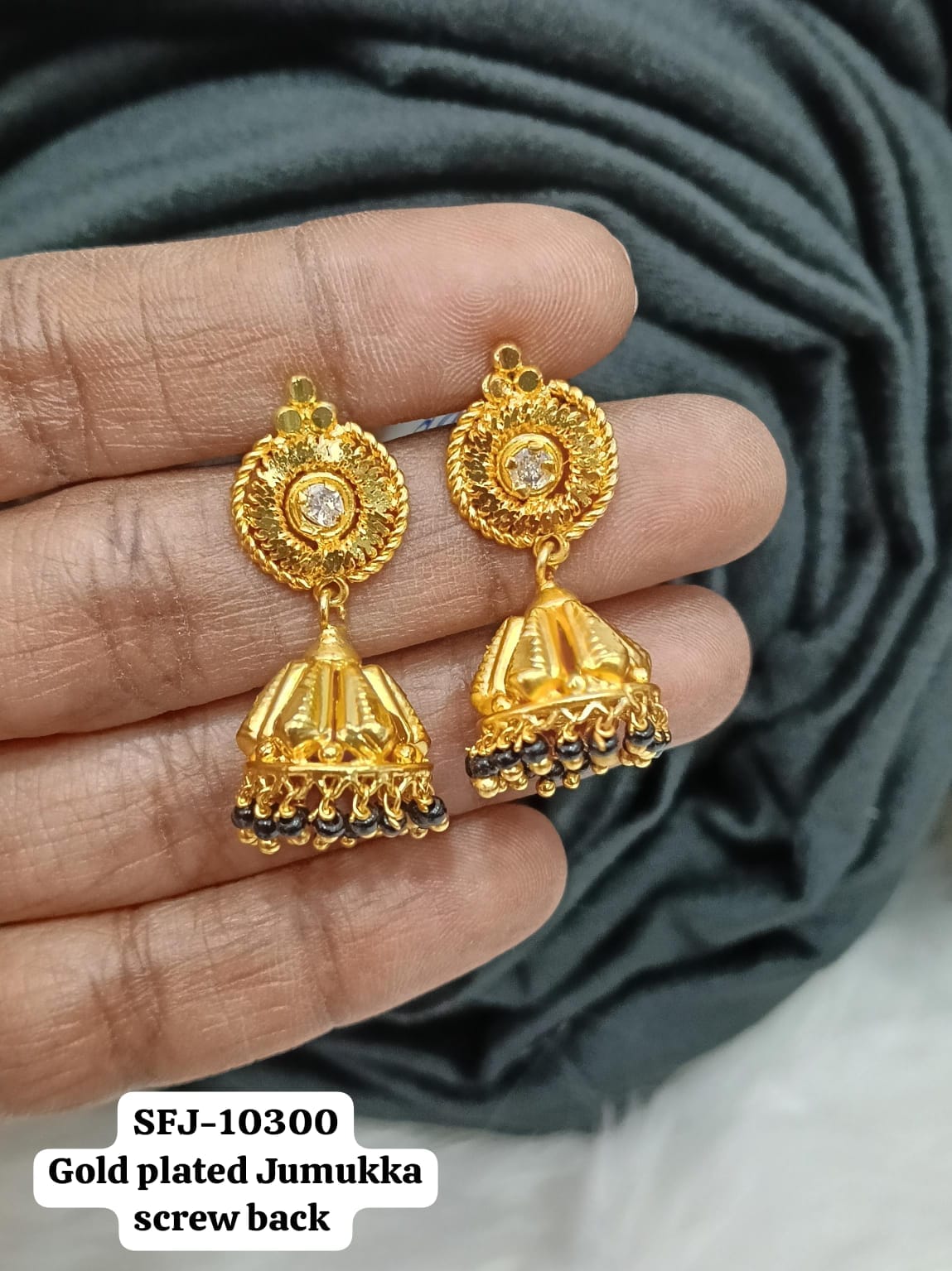 Gold plated jumukka.