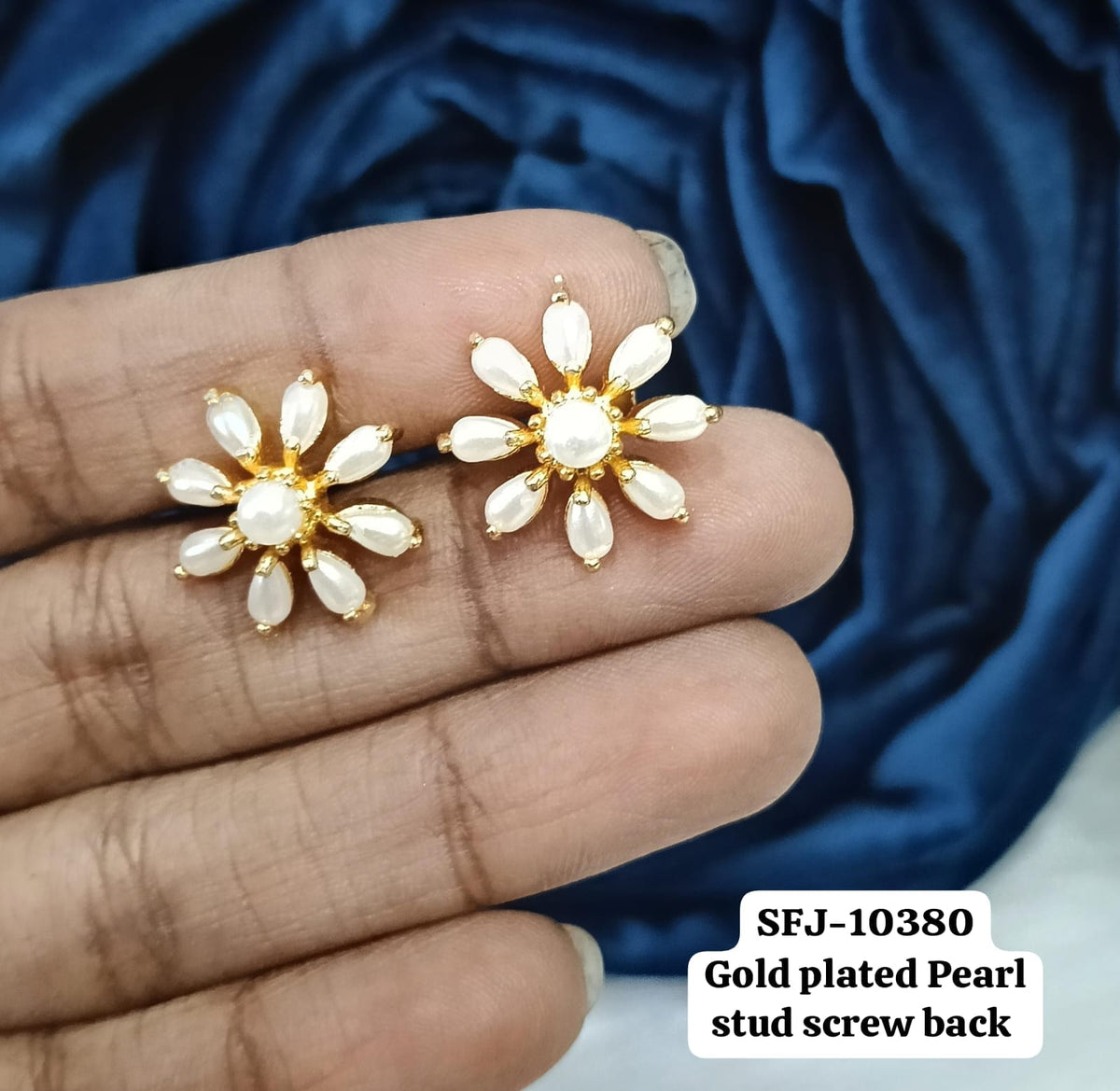 Pearl stud.