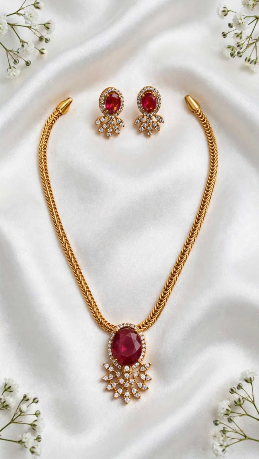 Antic necklace.