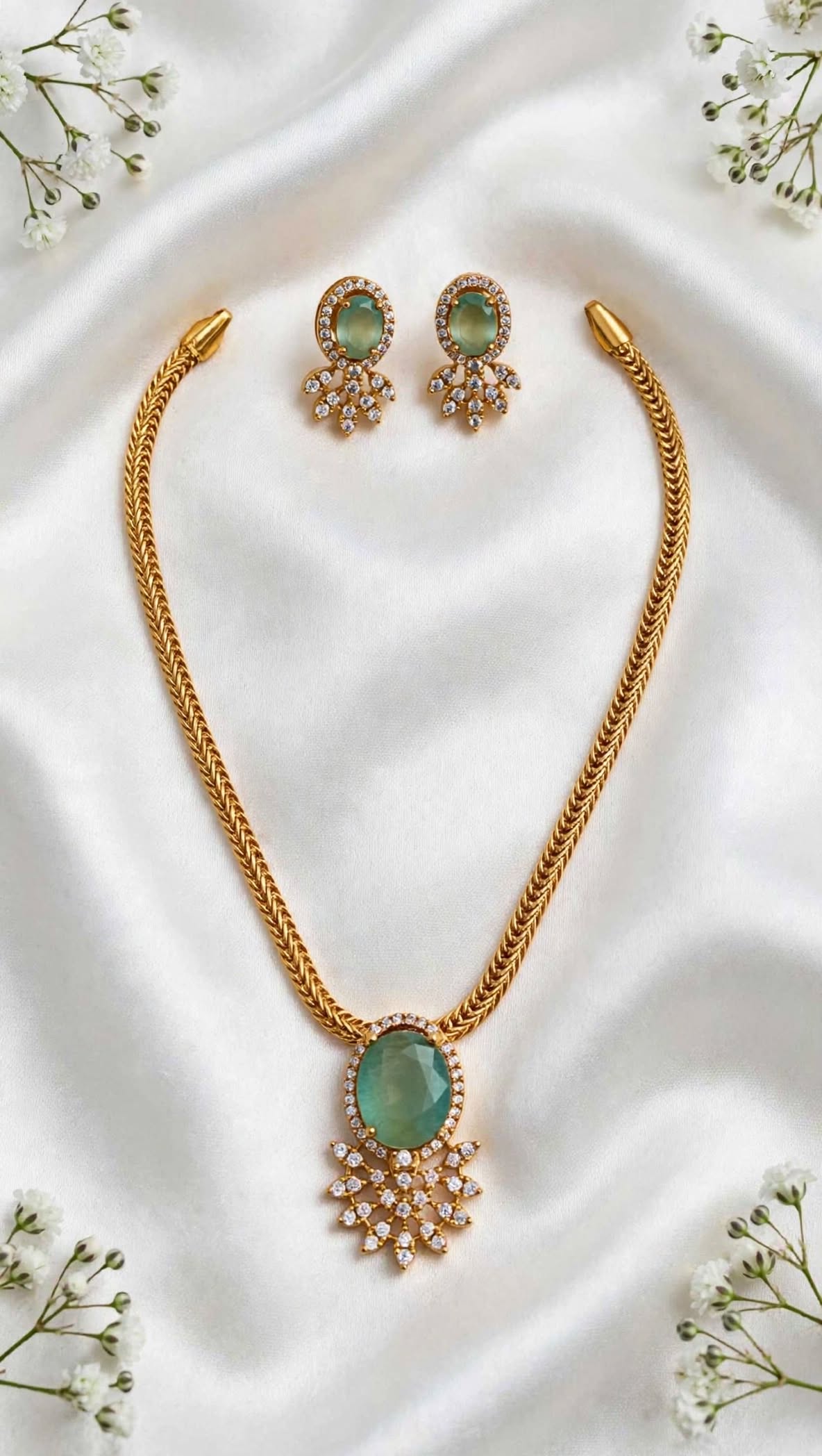 Antic necklace.