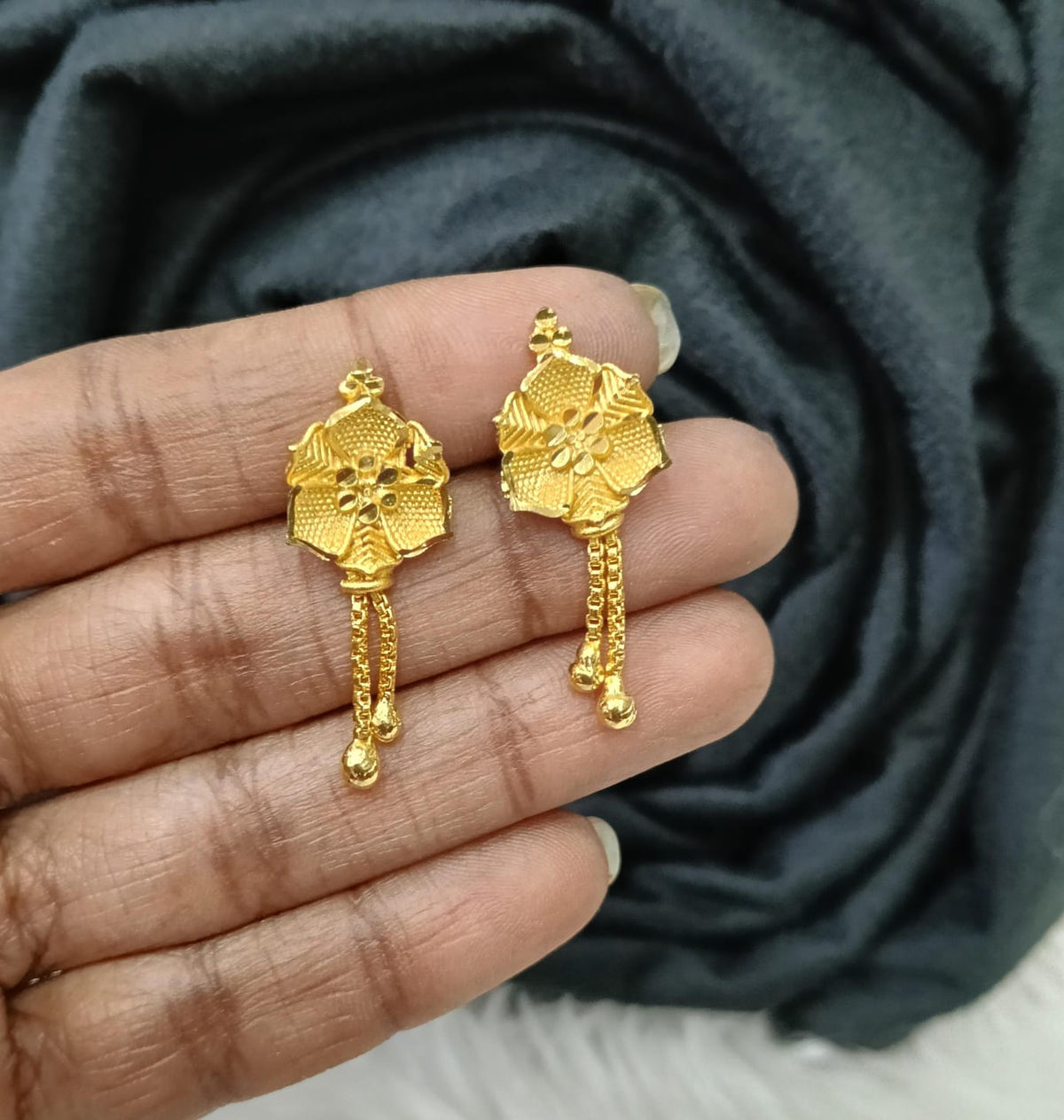 Gold plated earing