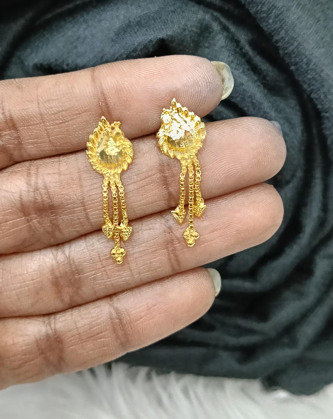 Gold plated earing