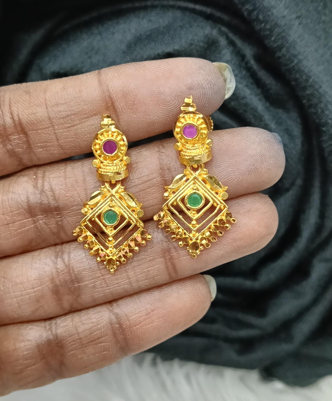 Gold plated earing