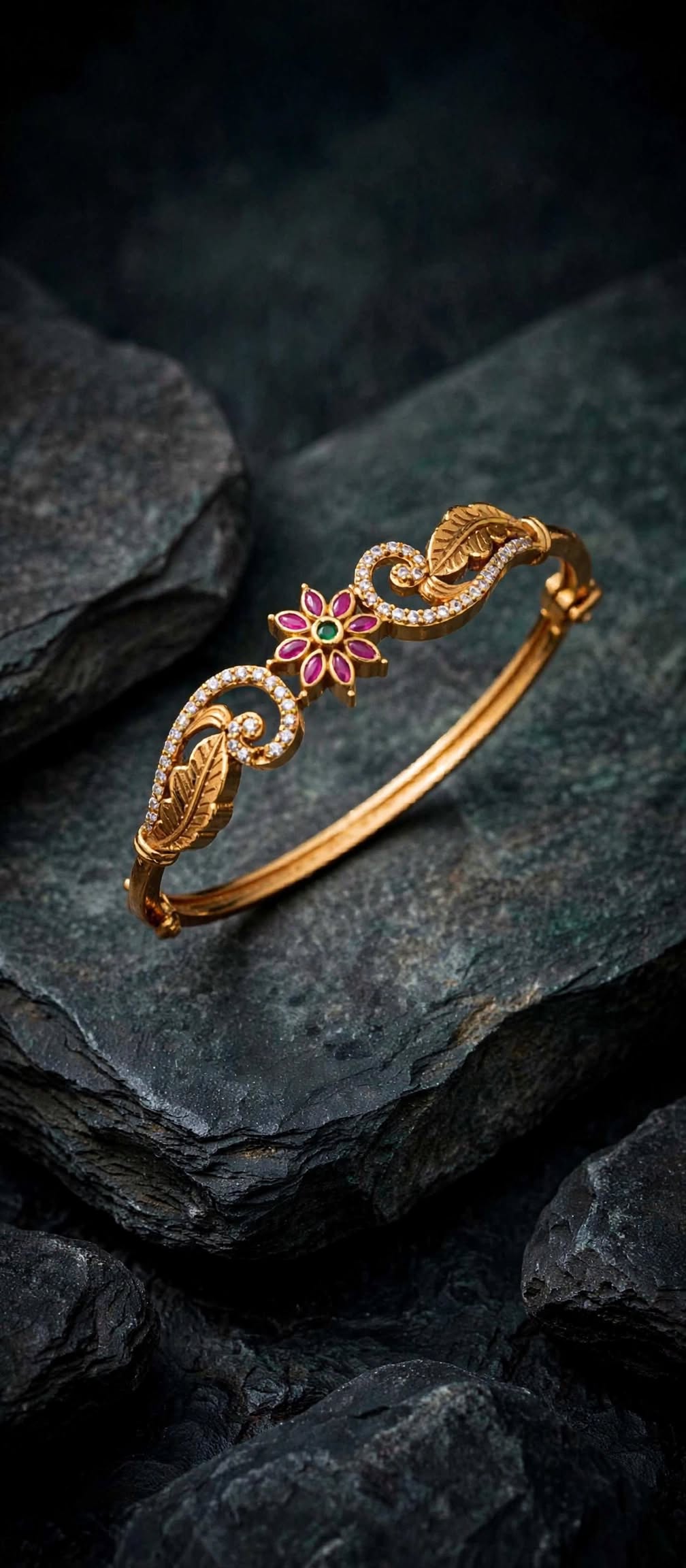 Openable Antique Kada Bracelet.