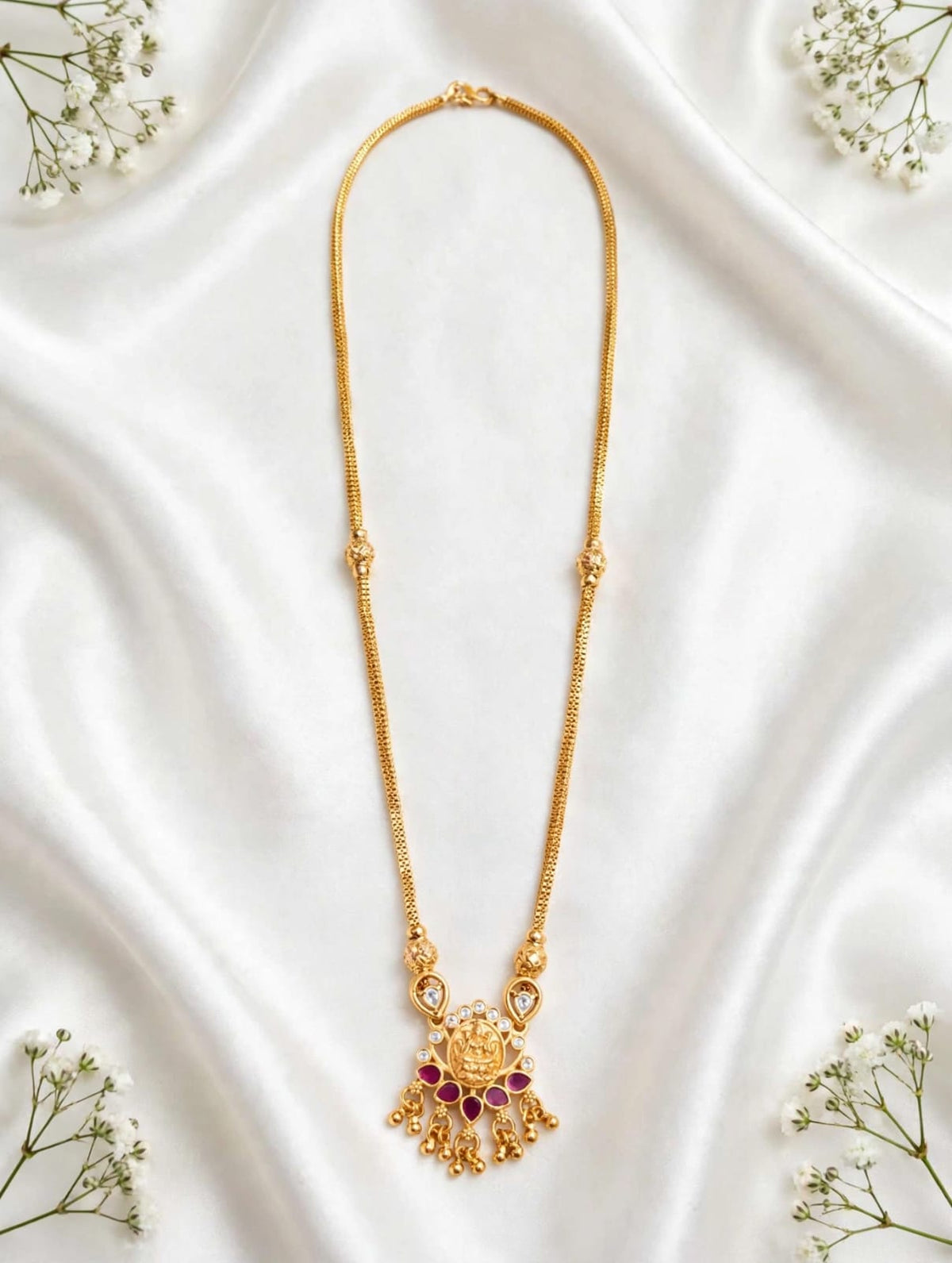 Gold plated Necklace.