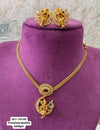 Antic gold necklace.