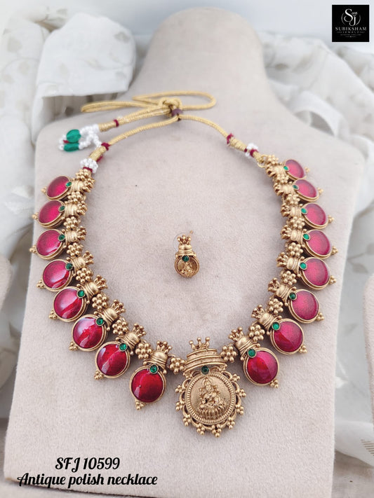 Antic kemp necklace.
