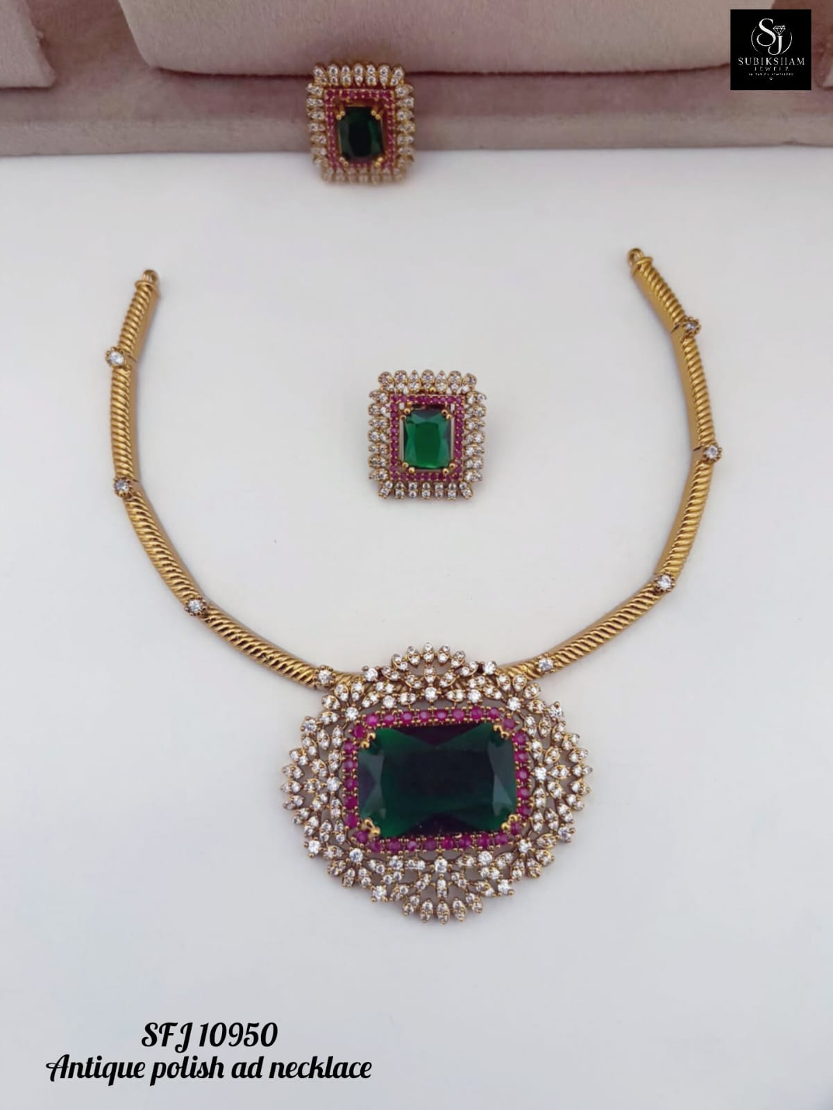 Antic necklace.