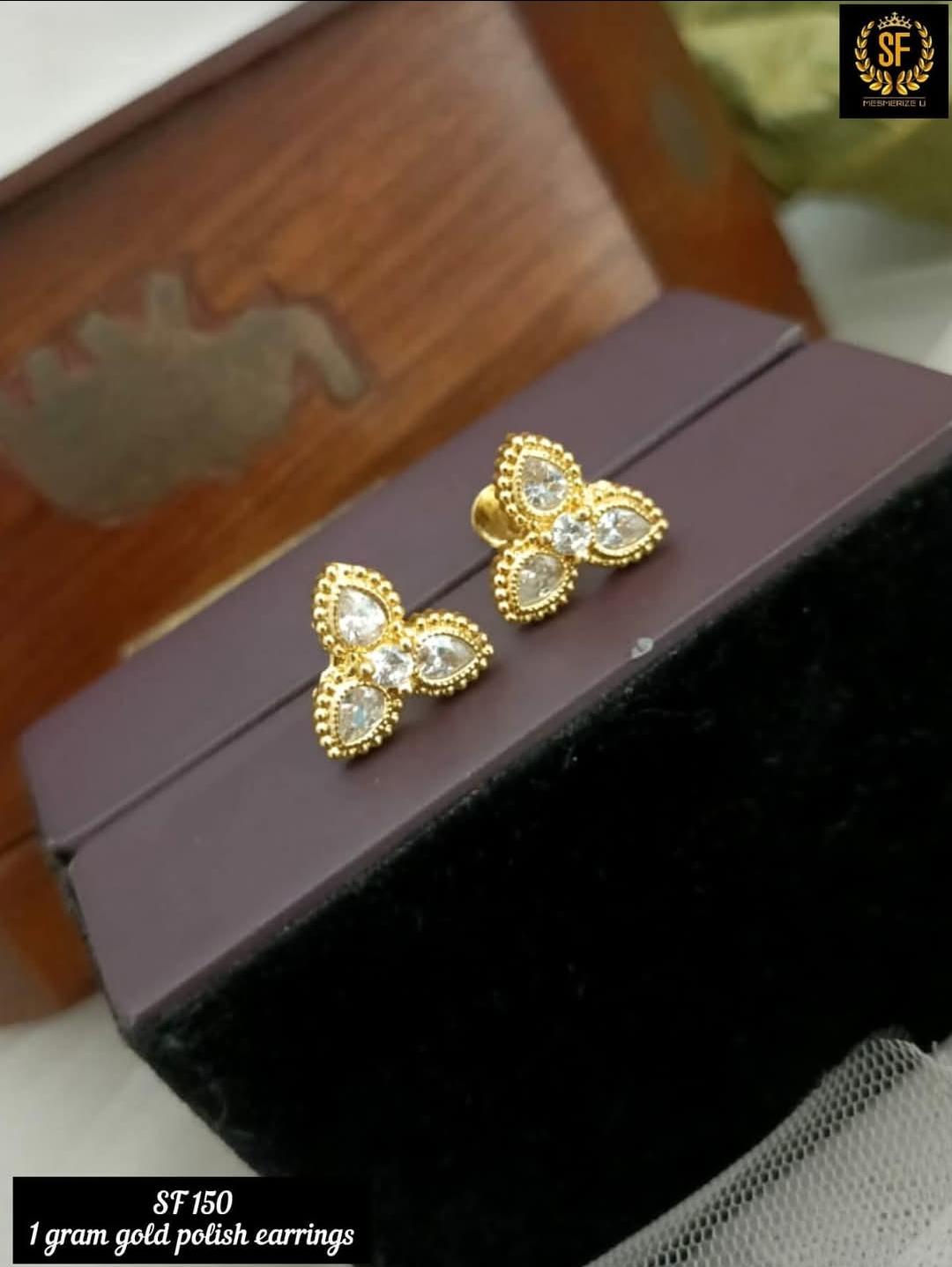 Gold plated stud.
