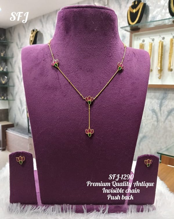 Antic necklace.