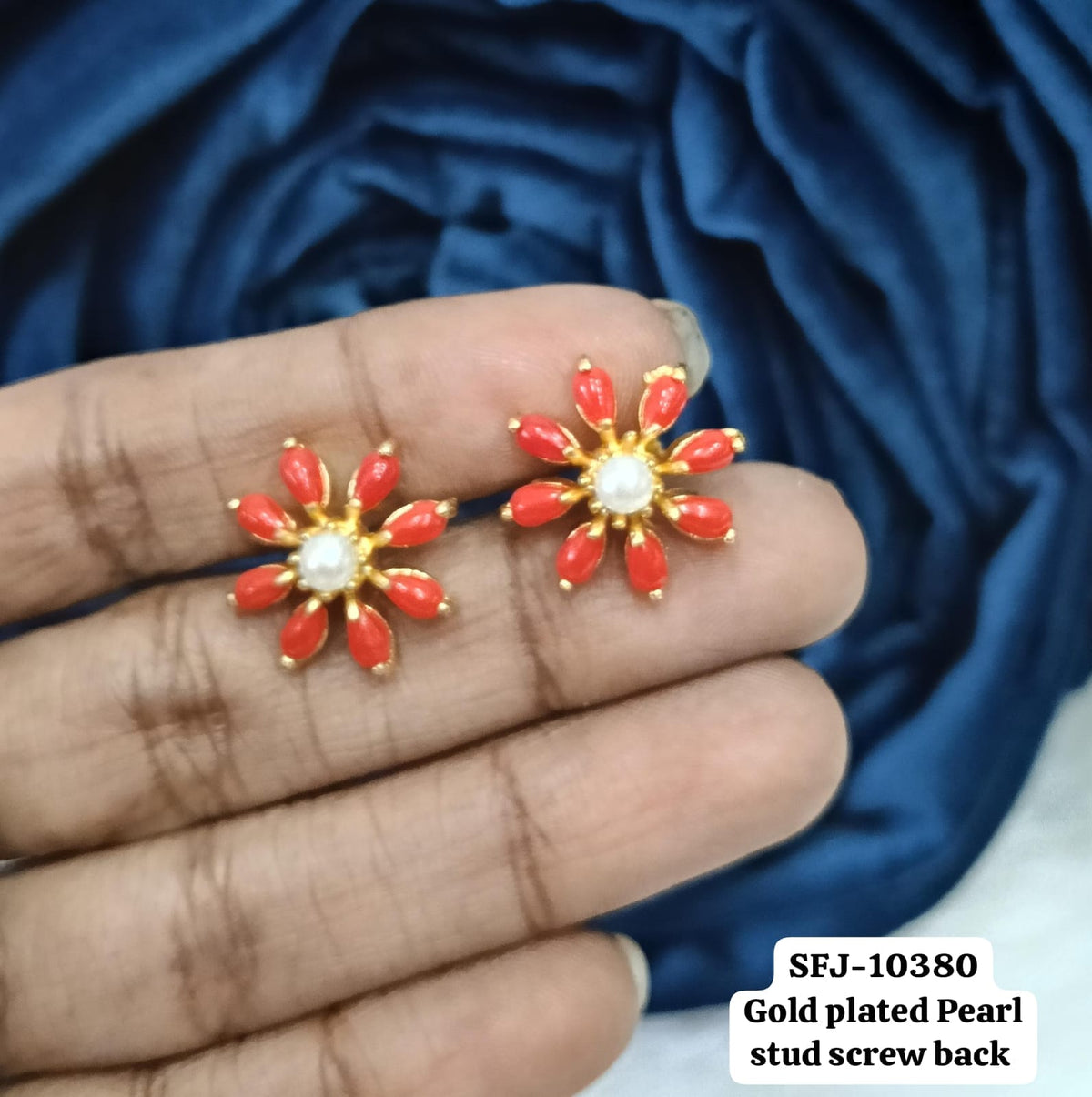 Coral stud.