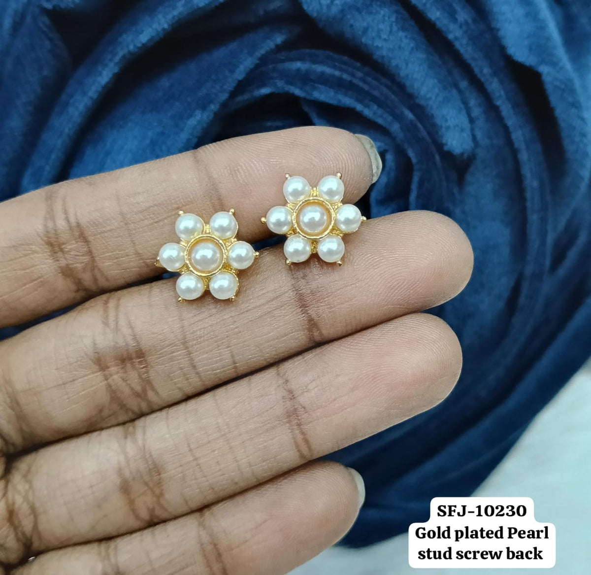 Pearl stud.