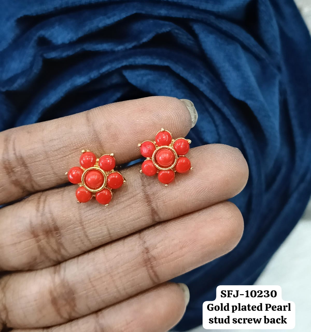 Coral stud.