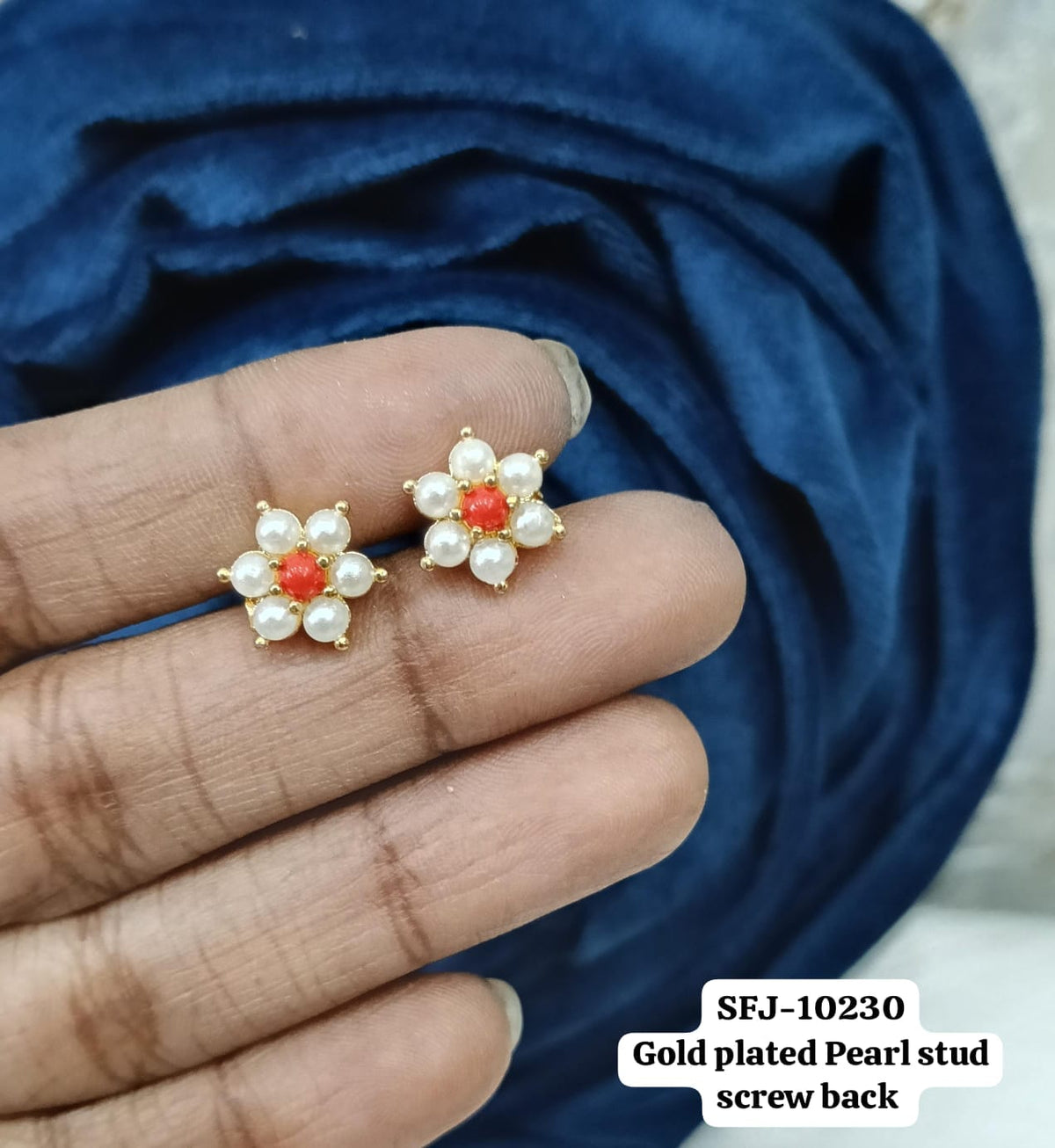 Pearl stud.