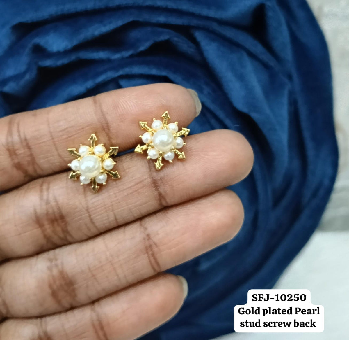 Pearl stud.