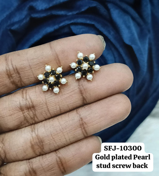 Pearl stud.