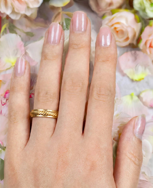 Impon ring.