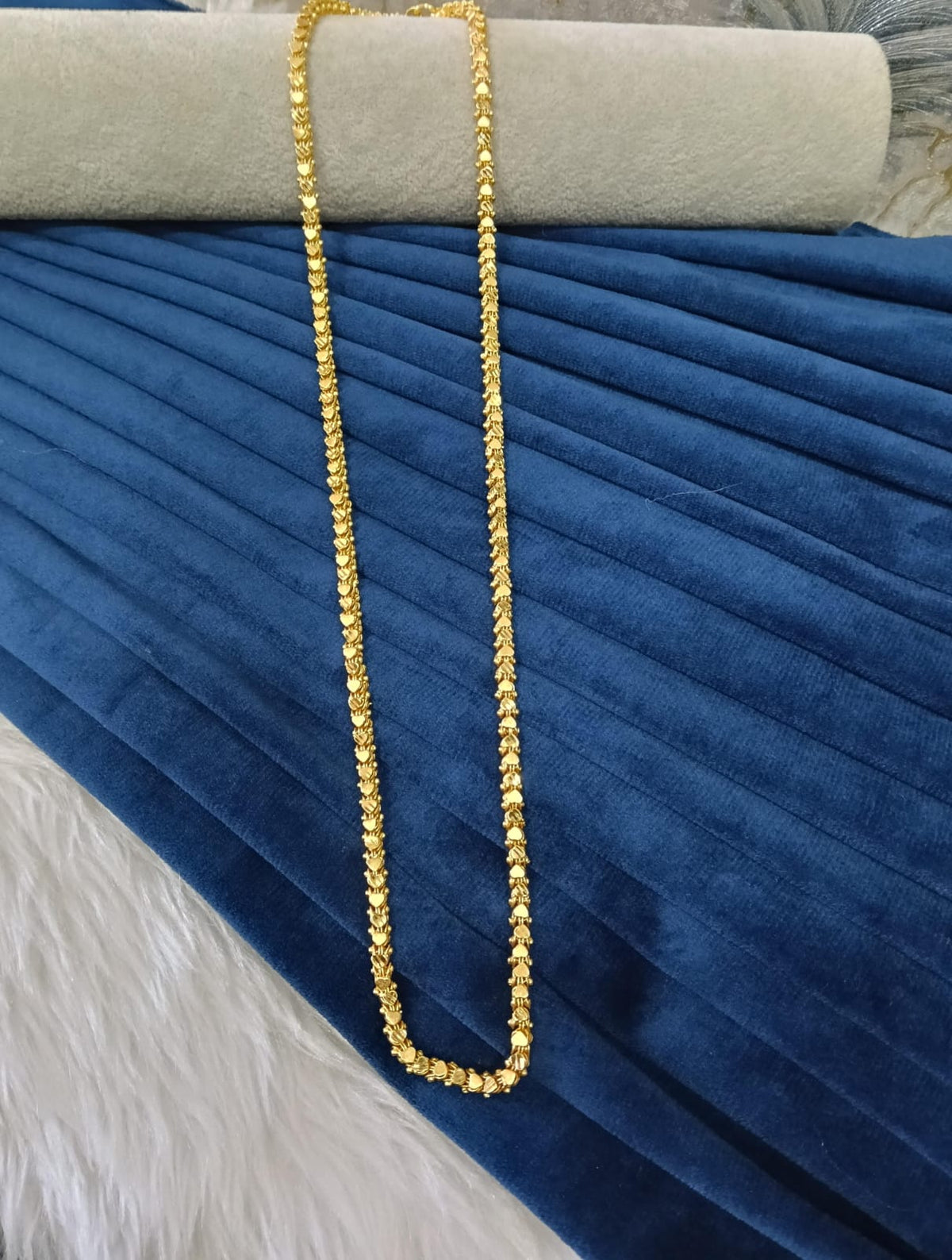Forming chain.