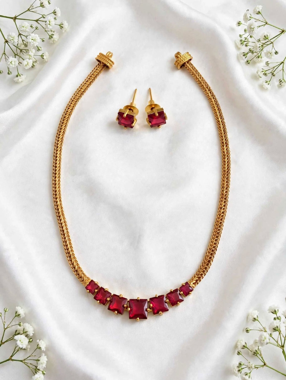 Antic necklace.