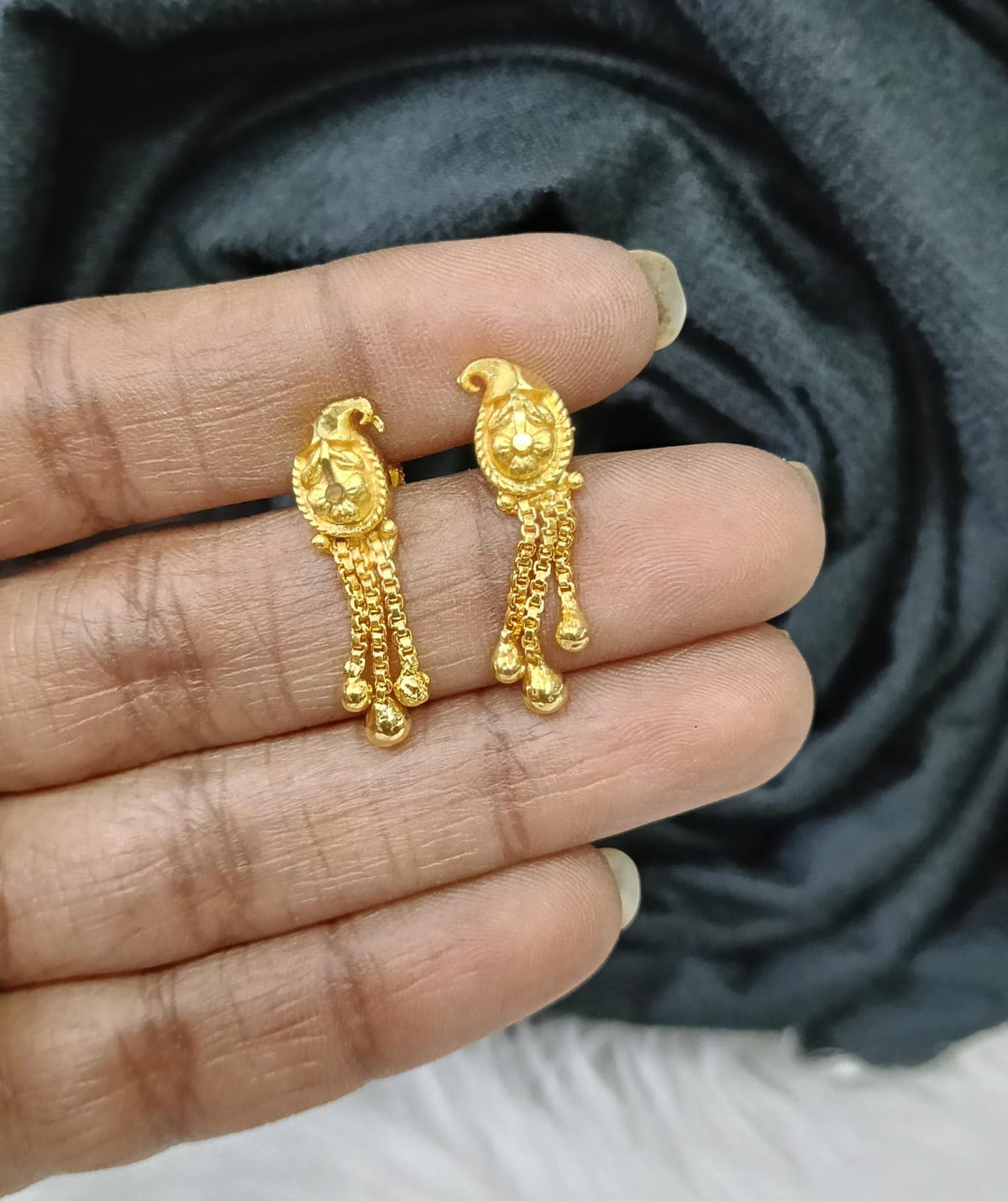Gold plated earing