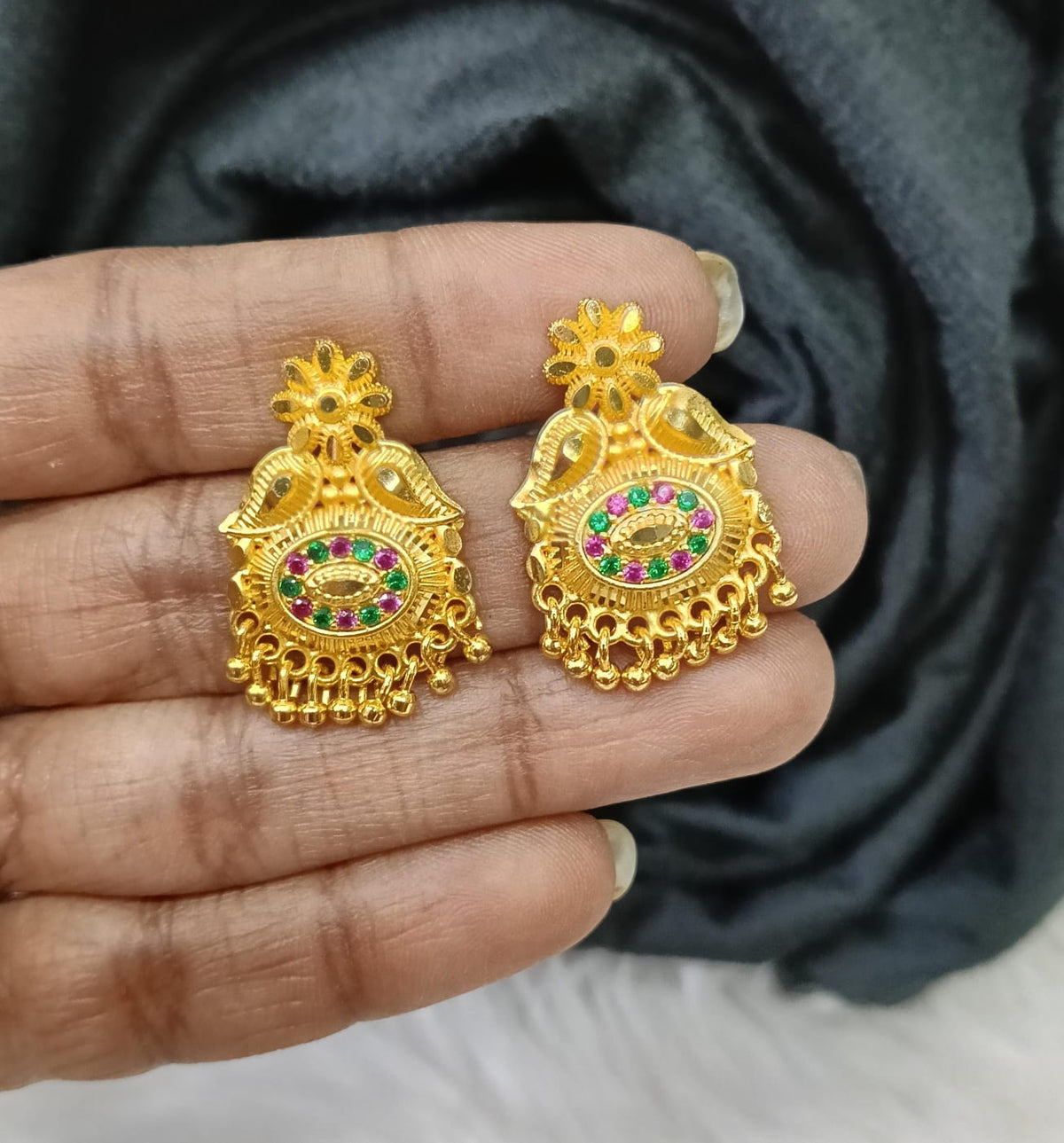 Gold plated earing
