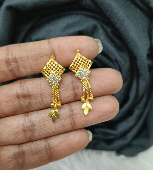 Gold plated earing