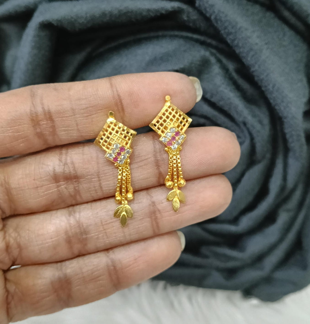 Gold plated earing