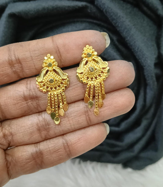 Gold plated earing