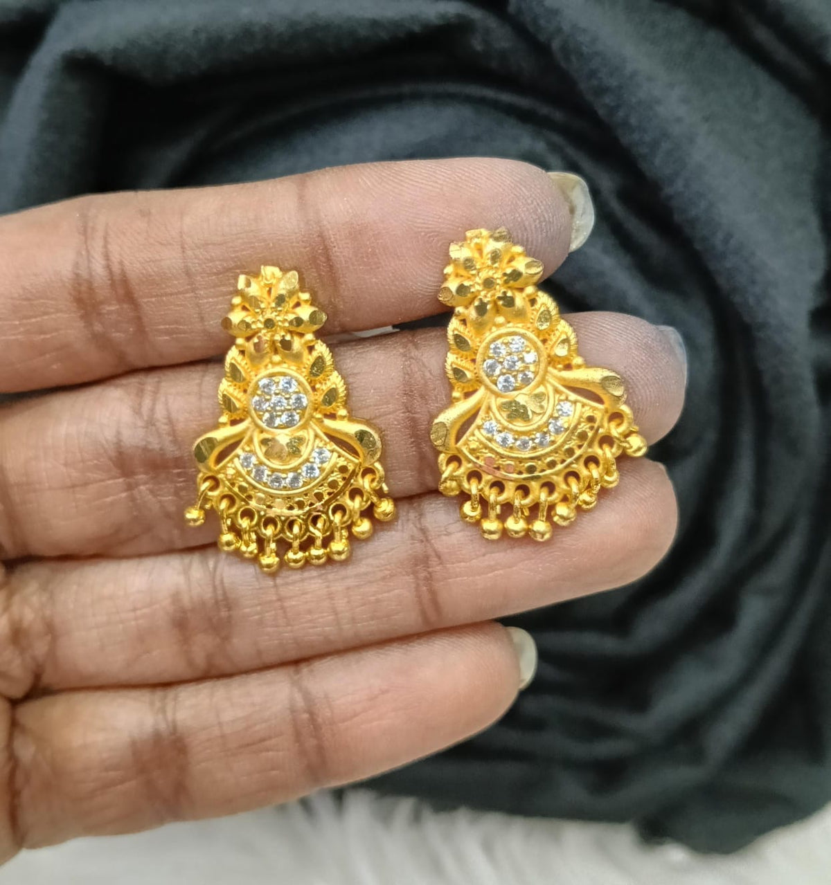 Gold plated earing