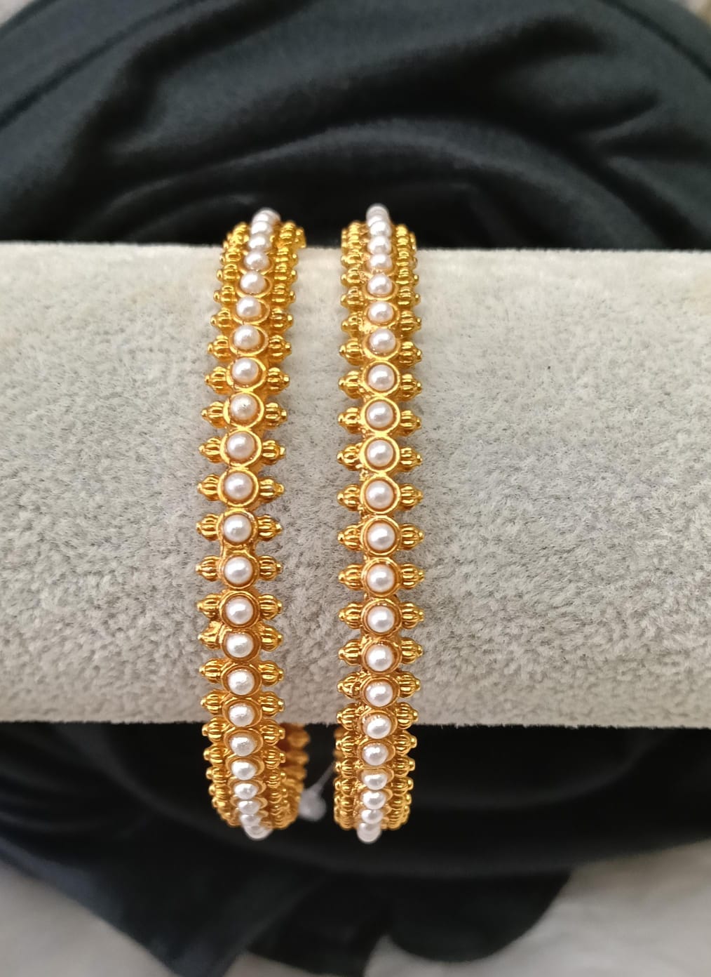 Antic pearl bangle.