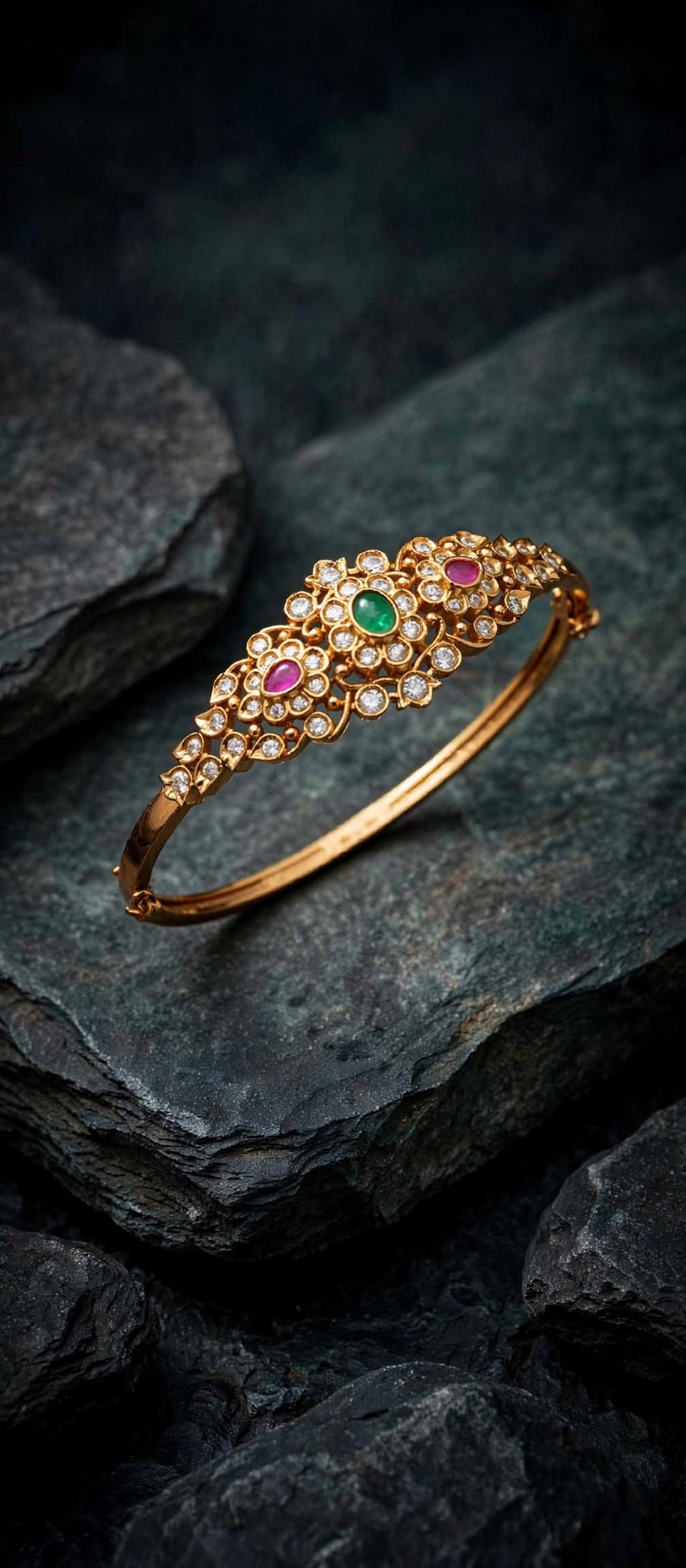 Openable Antique Kada Bracelet.