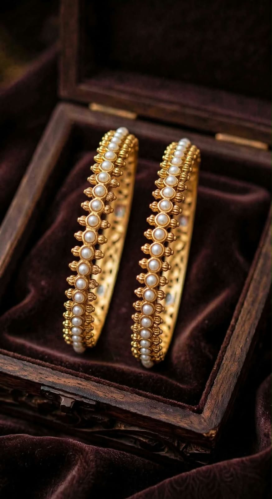 Antique Bangle.