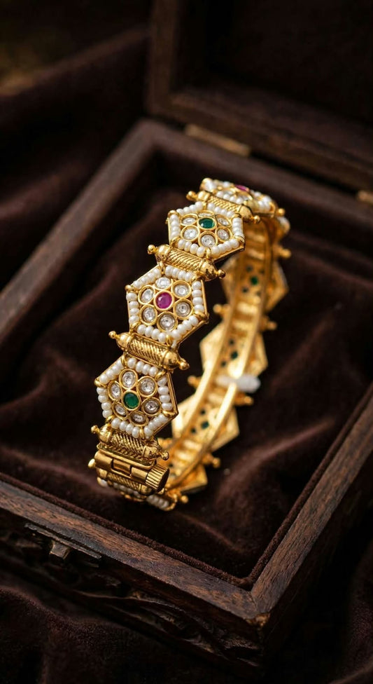 Antique Bangle.