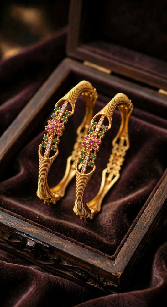 Antique Bangle.