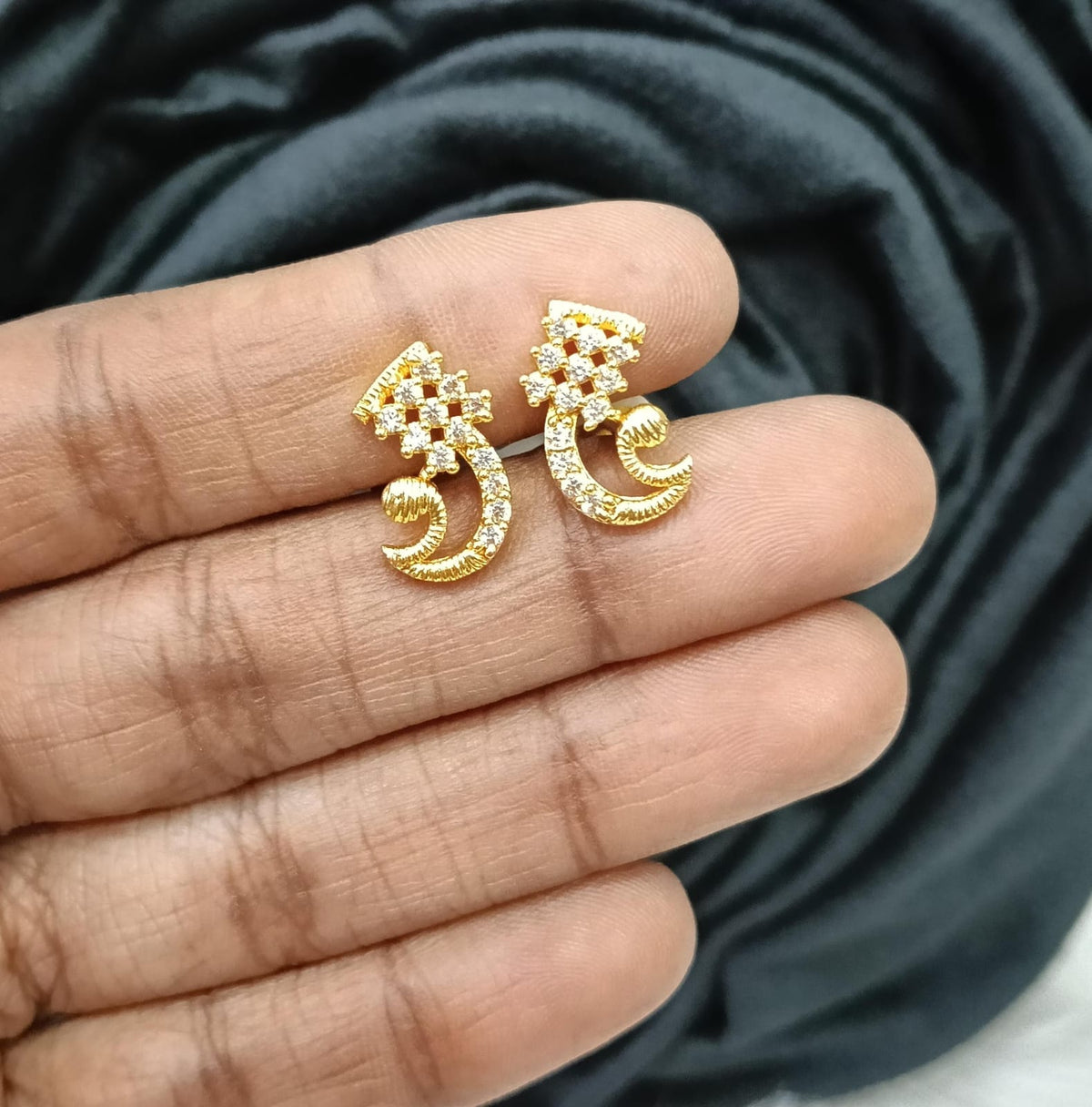 Gold Plated AD Stud.