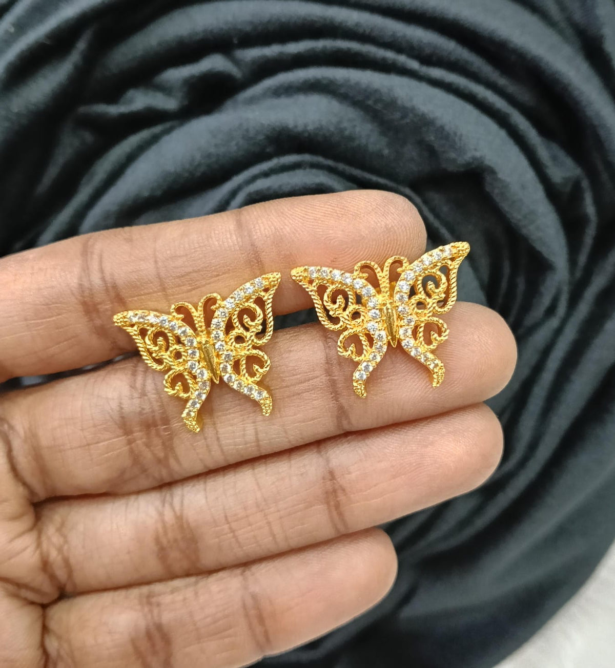Gold Plated AD stud.
