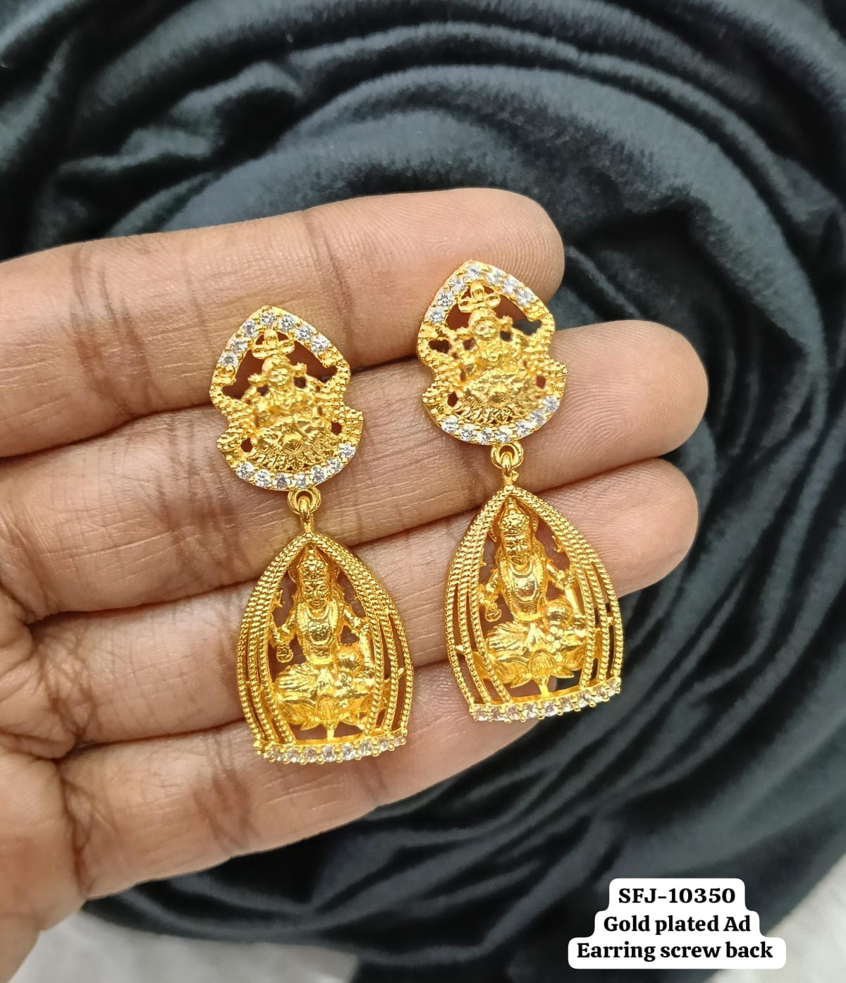 Gold Plated Earing.